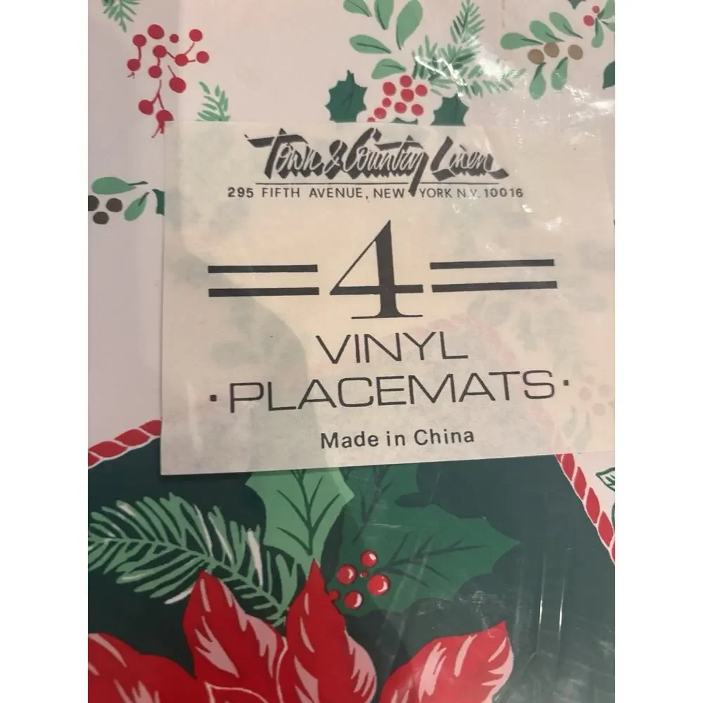 4 New Vintage Town & Country Vinyl Christmas Holiday Placemats Poinsetta 18x12